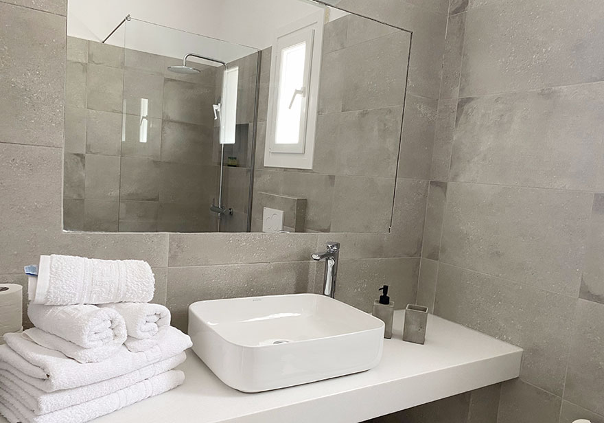 Οικογενειακά διαμερίσματα στα Rodia studios στην Πάρο