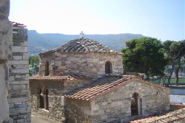 Εκκλησία στην Πάρο
